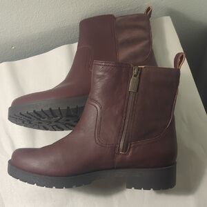 Vionic Brynn Mid Calf